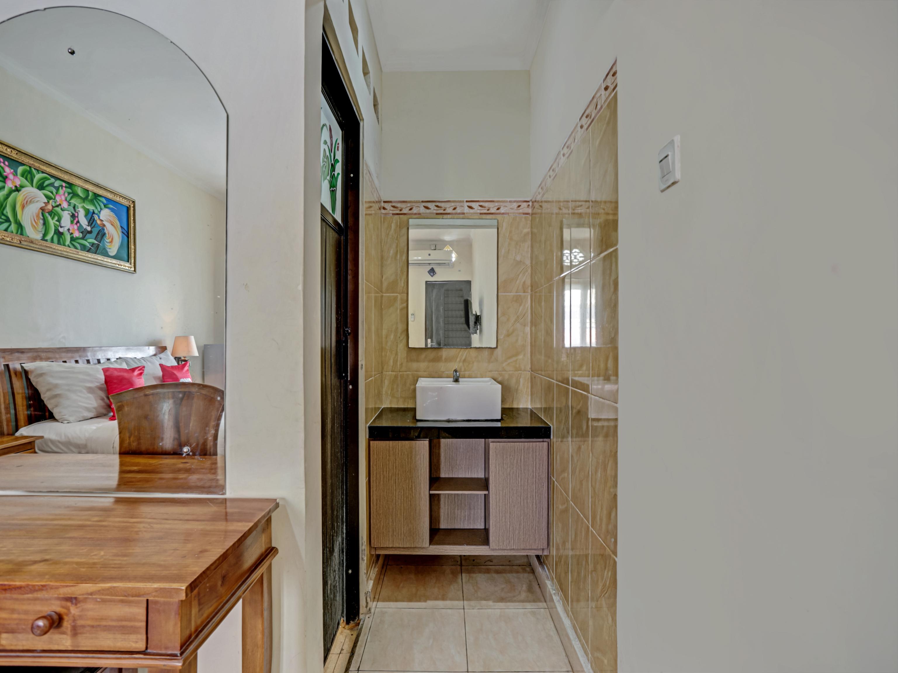 Legian Super Oyo 3904 Kiki Residence Bali מראה חיצוני תמונה
