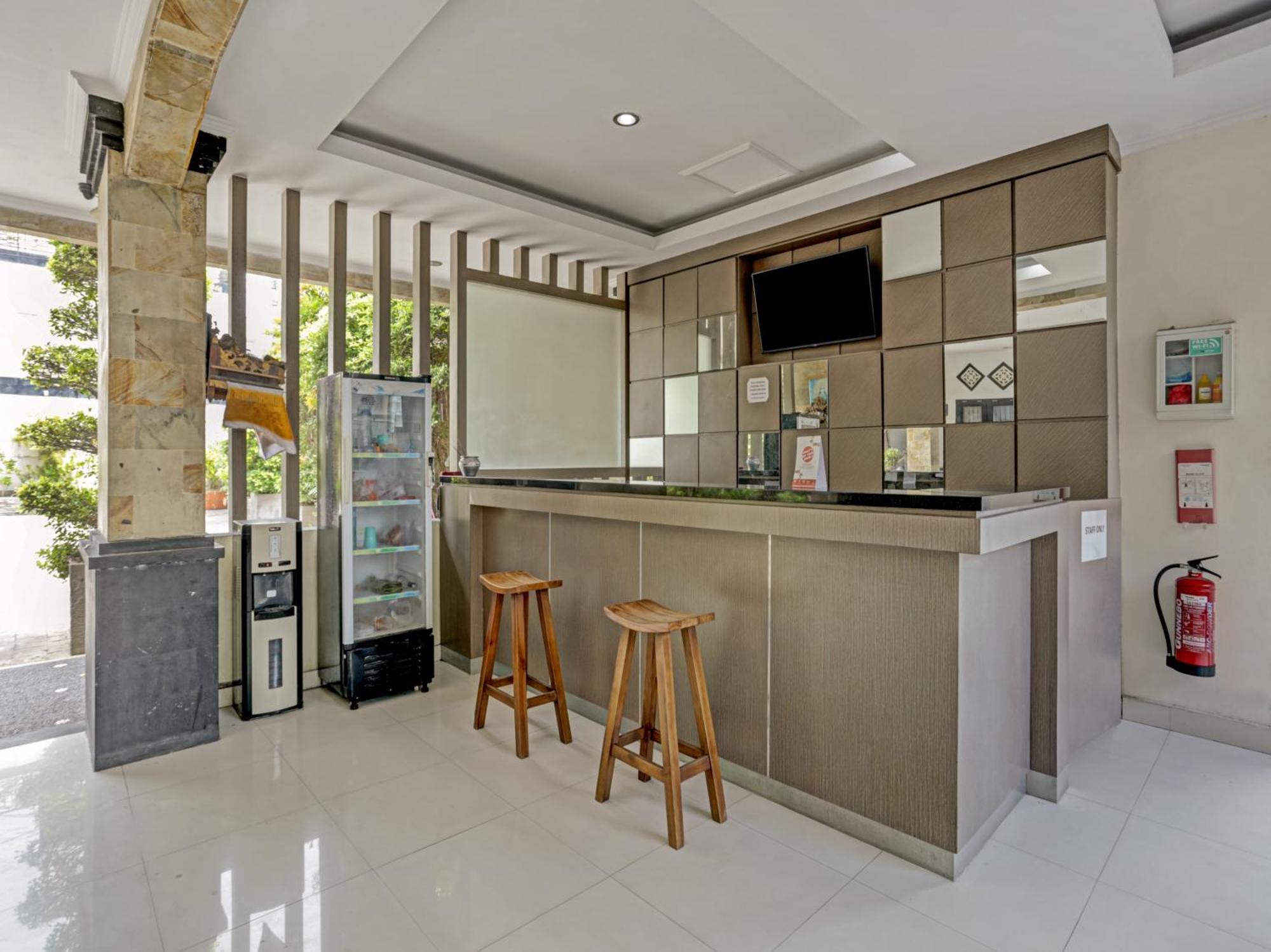 Legian Super Oyo 3904 Kiki Residence Bali מראה חיצוני תמונה